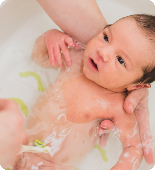 신생아 목욕관리 이미지